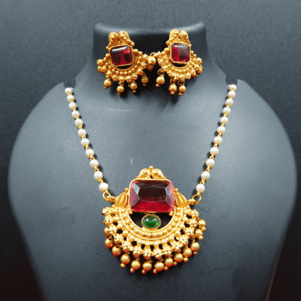 Matt Gold Red Stone Pearl Necklace | indian Necklace