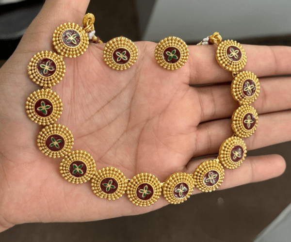 Premium Matte Gold Round Flower Indian Choker Set | Rantai Leher