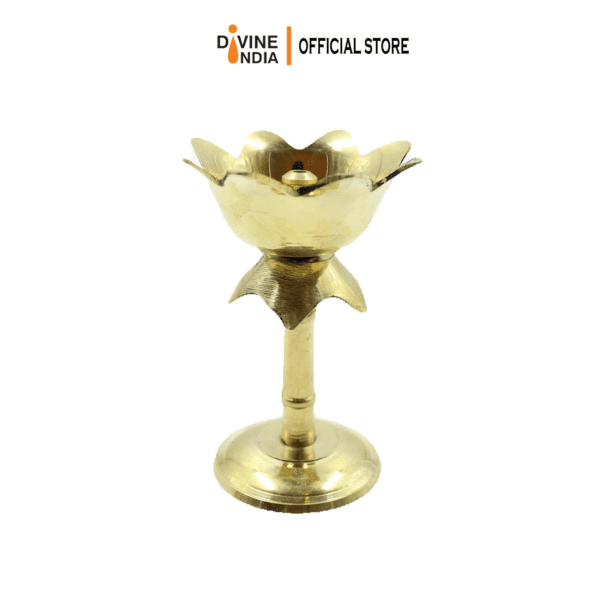 Brass Lotus Vilakku | Lotus Diya | Indian Lamp | Deepavali Deco ( 1 Pc)